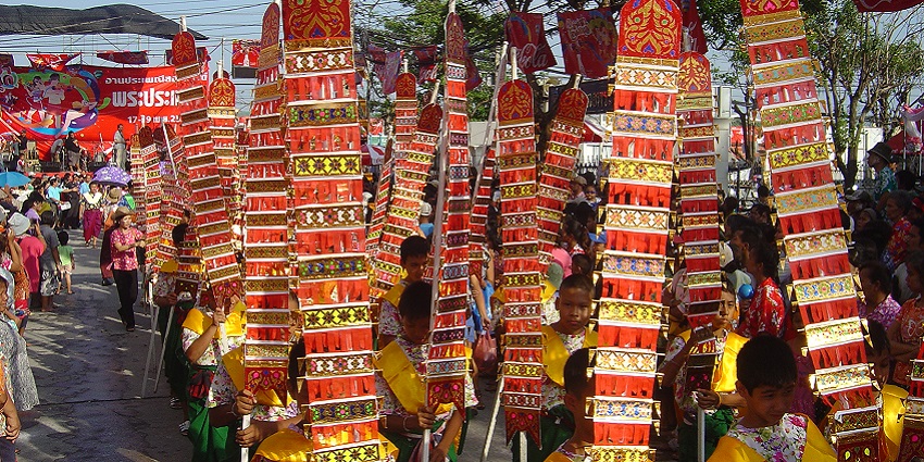 Songkran, one of the top festivals in April, marks the beginning of Thai New Year locally.