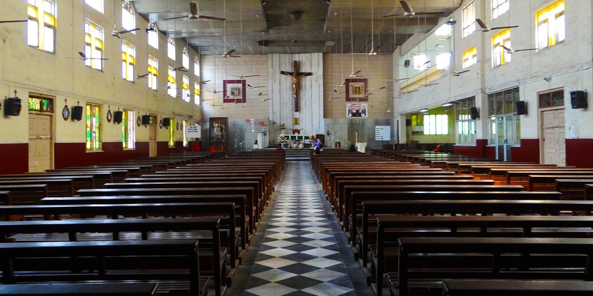 An image of St. Michael's Church, a Roman Catholic church in Mumbai with a famous weekly Novena.