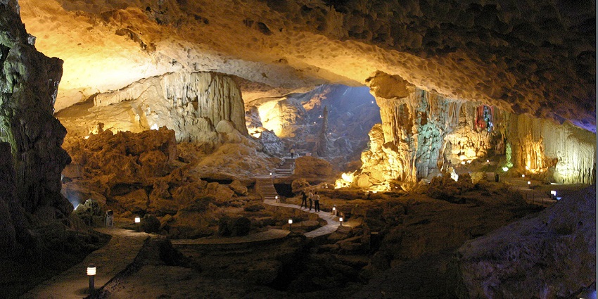 An image of Sung Sot Cave, recognised as one of the best caves in Halong Bay to explore.