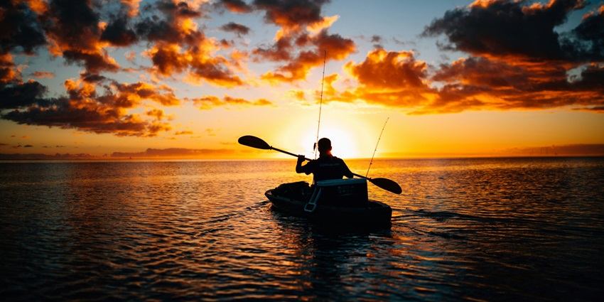 An image resembling a person taking a sunset kayak tour, one of the unusual things to do in Split.