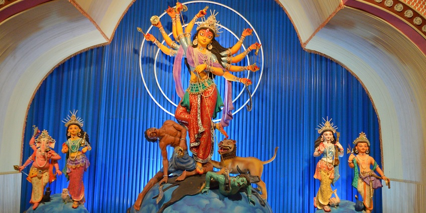 Majestic entrance of Bhadra Kali Temple, a famous place showing history.