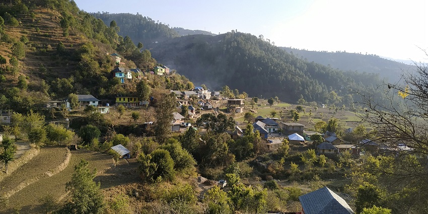 A scenic view of Thanga Village, a beautiful village near the only floating lake in the world.