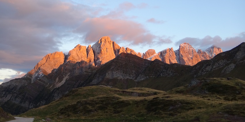 A stunning mountain trail in the Dolomites, an excellent spot for trekking in July.