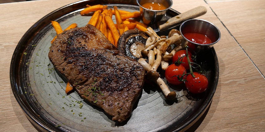 The Ranch steakhouse in Koh Samui offers expertly prepared cuts for a top-tier dining