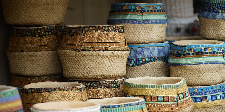 A market showcasing the stunning Tibetan Bucketsa place for shopping in Rishikesh.