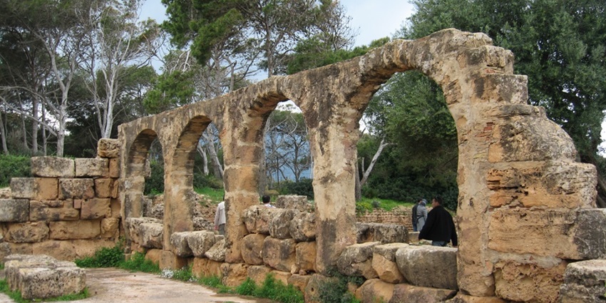 An image of the ancient Roman ruins of Tipasa, a UNESCO World Heritage Site and a top place to visit in Algeria.