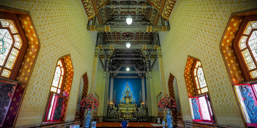 A picture of the interiors of the beautiful temple, detailing its history.