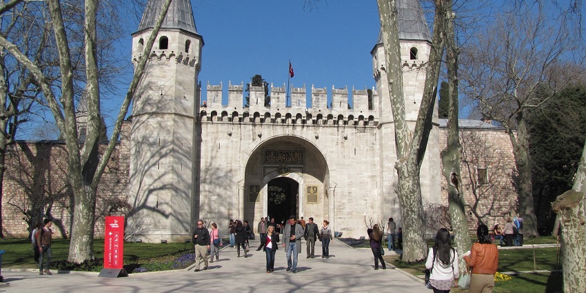 A magnificent view of Topkapi Palace overlooking the Bosphorus.