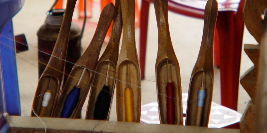 Discover vibrant local handicrafts at the Hoi An night market, a must-see attraction.