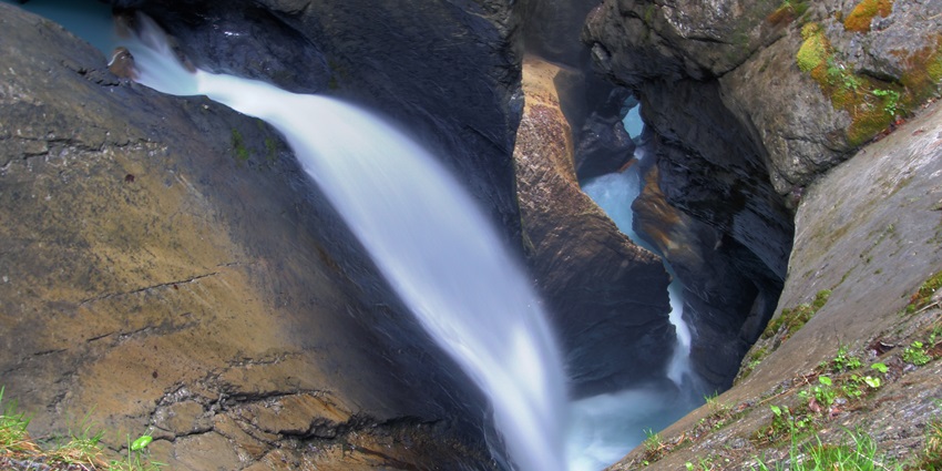 Admire the breathtaking Corkscrew Falls, a magnificent waterfall amidst nature's beauty.