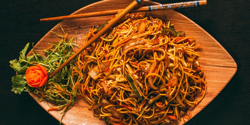 There are many eateries near Pokhara Mahendra Gufa offering delicacies including noodles.