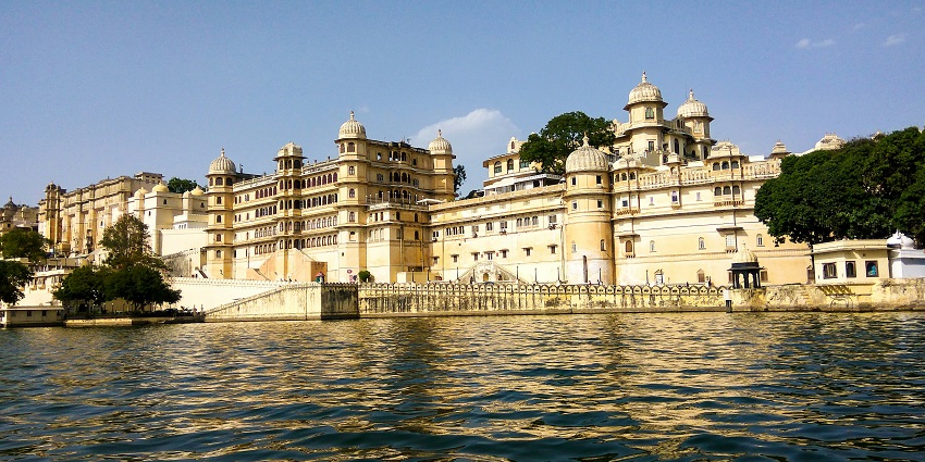 Udaipur is one of the most romantic and best places to visit in December for couples.