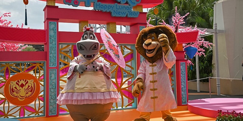 Animated Cartoon characters spotted at Universal Studios nearby