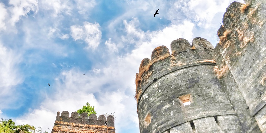An image of Uparkot Fort, showcasing its ancient walls and historic architecture.
