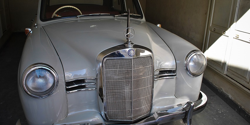 An image of a vehicle in the Vintage and Classic Car Museum, a popular car museum in India.