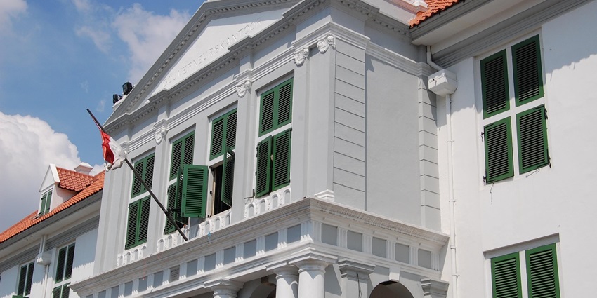Visit the Tsunami Escape Building, a historic landmark in Banda Aceh with panoramic views.
