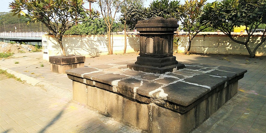 Historic structure near Vitthal-Rukmini Temple located in Aundh Gaon near Rajiv Gandhi Bridge in Pune