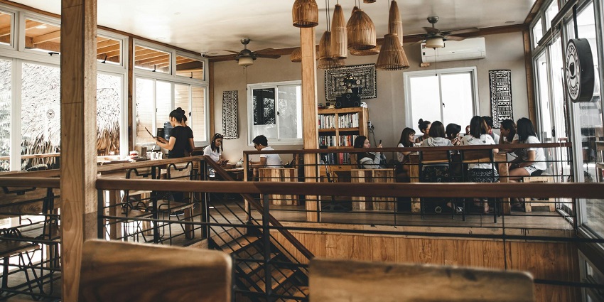 A stunning view of tasty food, with great eating places close to the largest lakes in Bangalore.