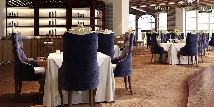 An image showing the inner view of a dining restaurant near the place famous for highest paragliding in India, Bir Billing.