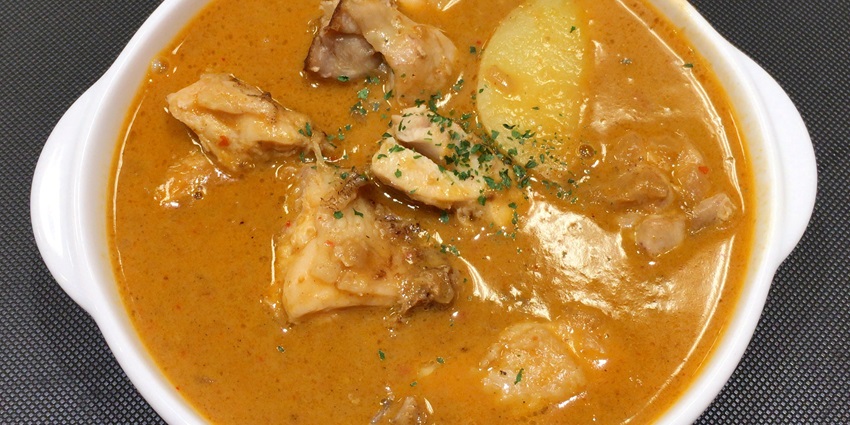 Massaman Curry is among the famous dishes of Phuket, famous for its aroma and taste.