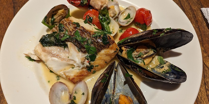 Rome's diverse culinary scene blends traditional Italian dishes with innovation.