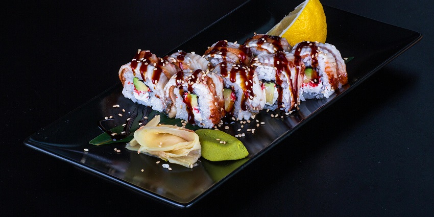 Tourists can experience the fresh seafood served at restaurants near the Viking Caves, such as Sushi and Pad Thai.