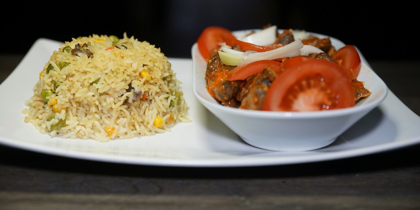 Dining options in the vicinity include a variety of eateries catering to different tastes.