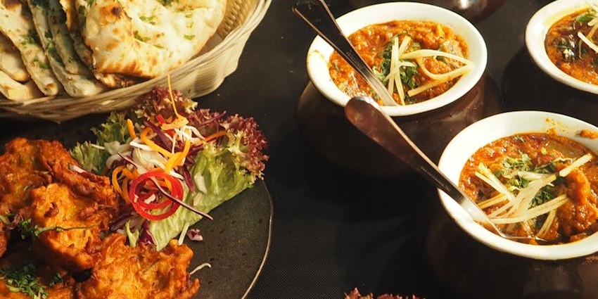 Delicious food served at restaurants near Nainital Temples