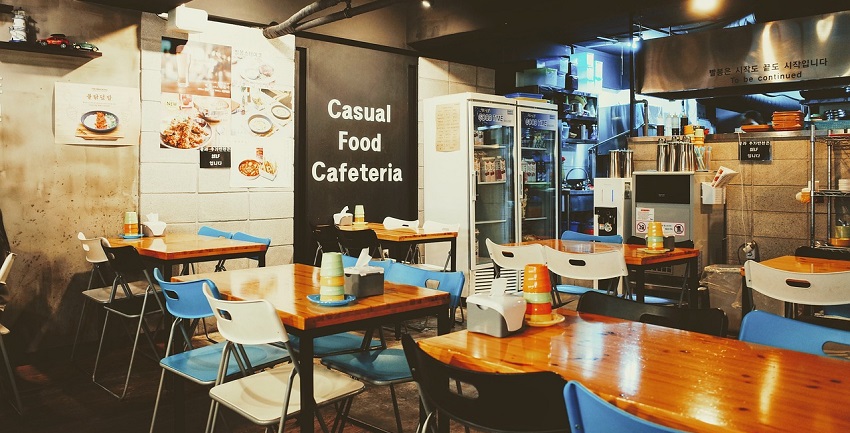 An image showing the interior of a famous restaurant similar to one in Malacca