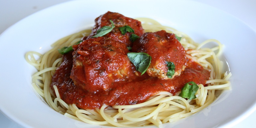 Enjoy a hearty meal of Turkish meatballs at the restaurants near this mosque