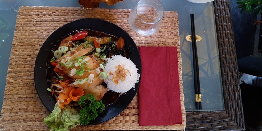 Vietnamese chicken dish served at a restaurant near the Notre Dame Cathedral of Saigon.