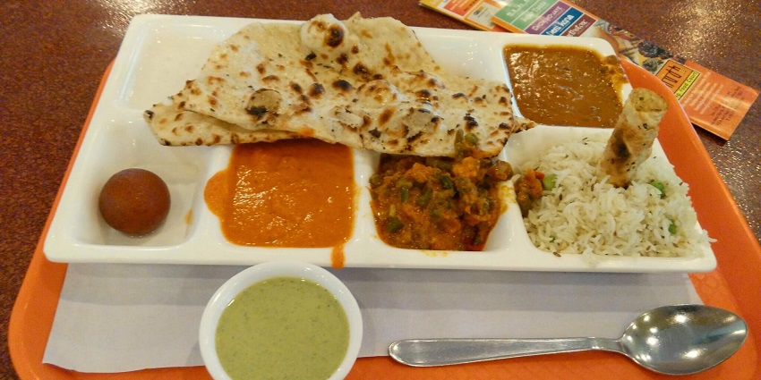 Savour delicious meals at eateries near Ffunmax, the water park in Faridabad.