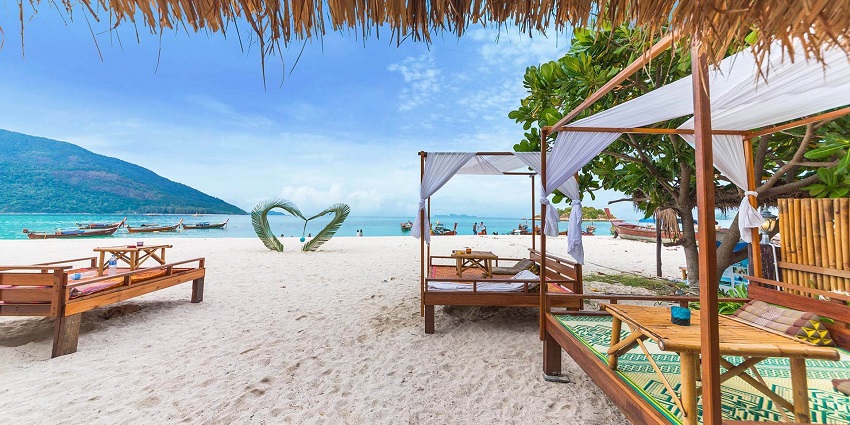 Find serene luxury or family-friendly stays at Koh Samet Island, featuring top beachfront resorts and villas