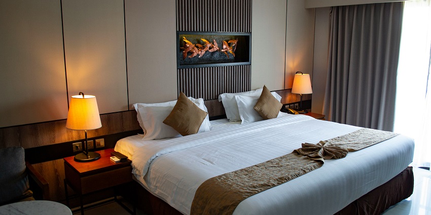 From luxurious hotels to resorts, there are many accommodation options in Maldives.