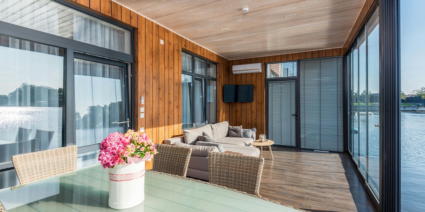 A luxurious seaside resort overlooking a lake similar to the Biggest Lake in the World.