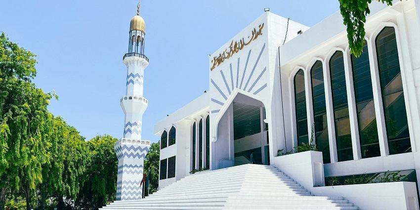 Places to visit in Male include the grand mosque, which features golden domes and impressive Islamic architecture