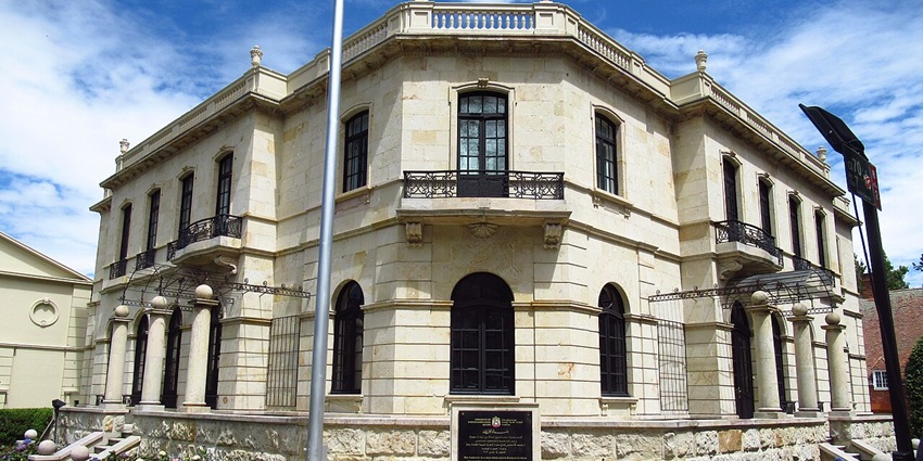 Historic Vicente Nasi–designed house on Carrera 7 and Calle 70 in Bogotá, Colombian architecture.