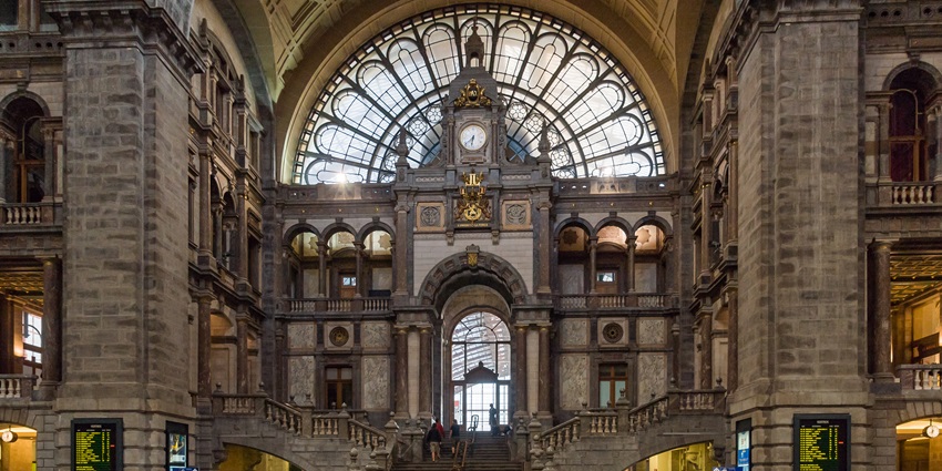 Antwerp is one of the historic places to visit near Netherlands for history lovers.