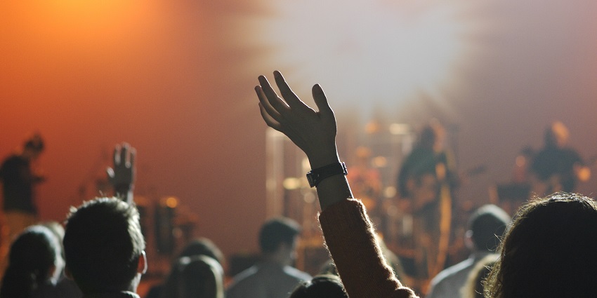 Club Fellini adds flavor to nightlife in Rosario Argentina, with great food and drinks.