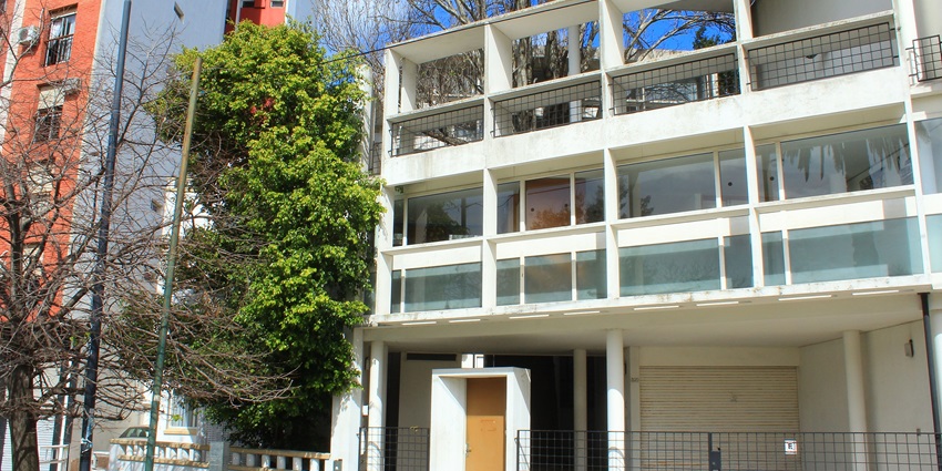 A picture of a house in La Plata, which is also a UNESCO World Heritage site