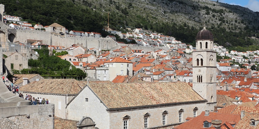 Peaceful environment at the Franciscan Church and Monastery, things to do in Dubrovnik