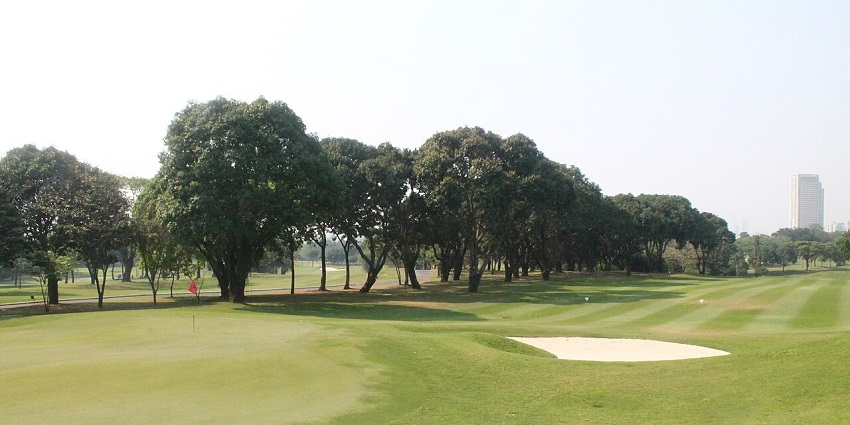 Bbeautiful image of the scenic Wack Wack Golf and Country Club in Philippines