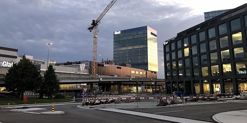 An image of Glattzentrum, one of the most famous shopping malls in Switzerland.