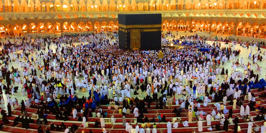 An image of Masjid al-Haram, a popular destination near Thowr Mountain in Saudi Arabia.