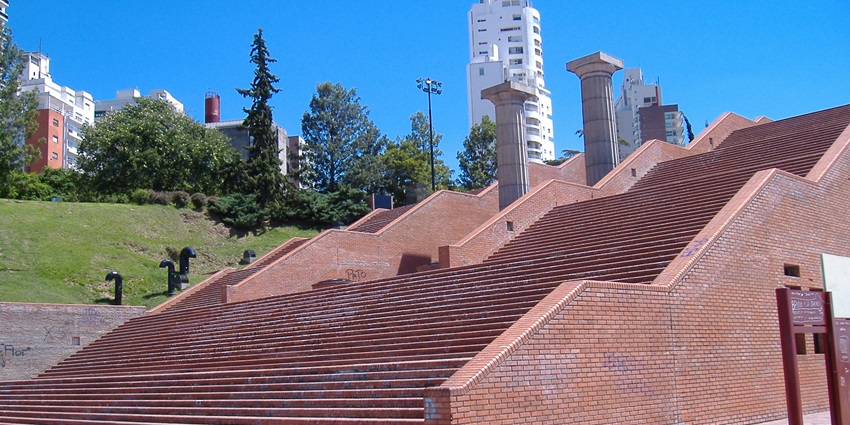 Image of Parque España Rosario - one of the best places to visit in Rosario Argentina