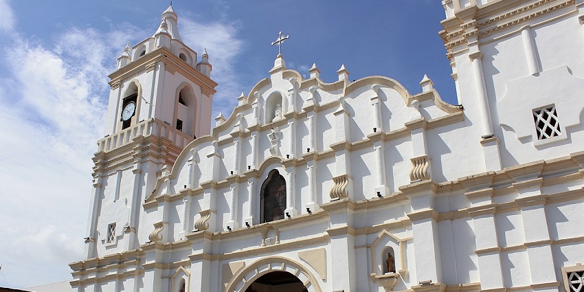 Beautiful image of the scenic San Juan Bautista Cathedral–things to do in san juan manila