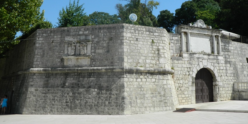Queen Jelena Madijevka Park is among the peaceful green places to visit in Zadar for nature lovers.