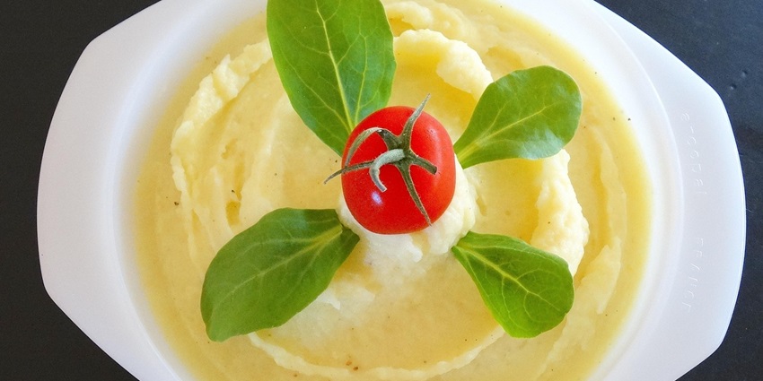 An image resembling Stamppot, a tourist favourite and famous food in Netherlands.