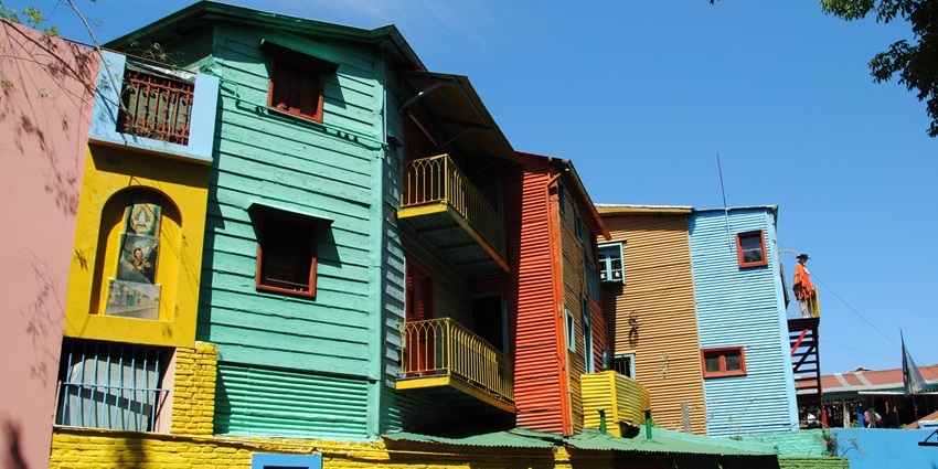 Take a stroll through El Caminito in La Boca - one of the best things to do in Buenos Aires.