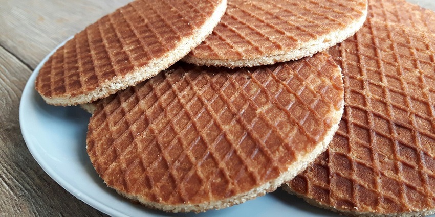 An image of Stroopwafels, a tourist favourite and a famous food in Netherlands.